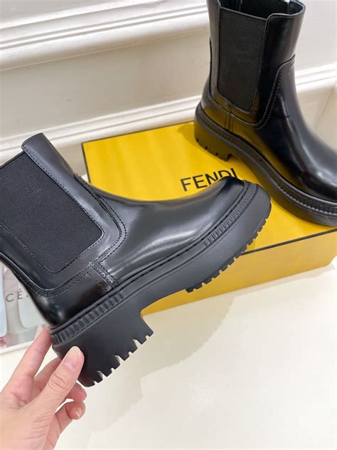 Fendi Force Chelsea Boots 